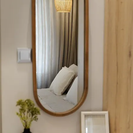 Apartment το στενάκι *