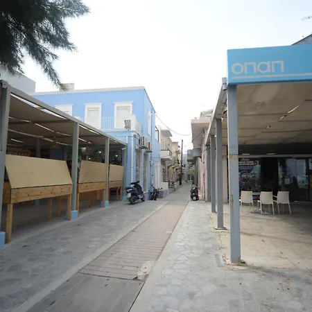 Apartment το στενάκι *