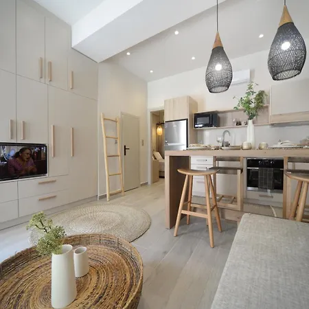 Apartment το στενάκι *