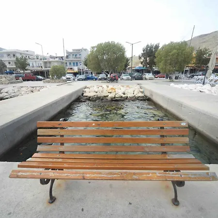 Apartment το στενάκι *